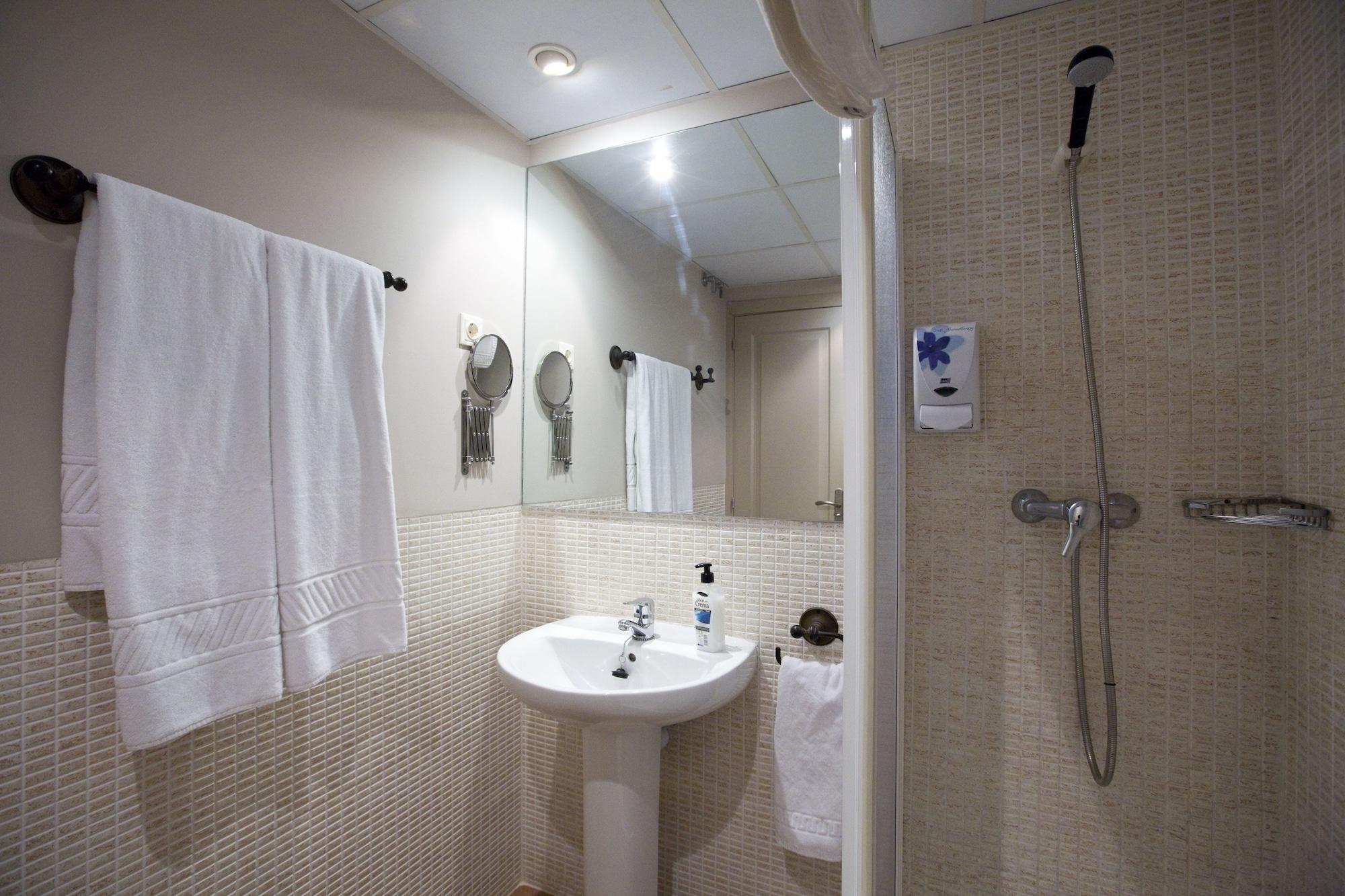 Apartamento Palacio Real Iii