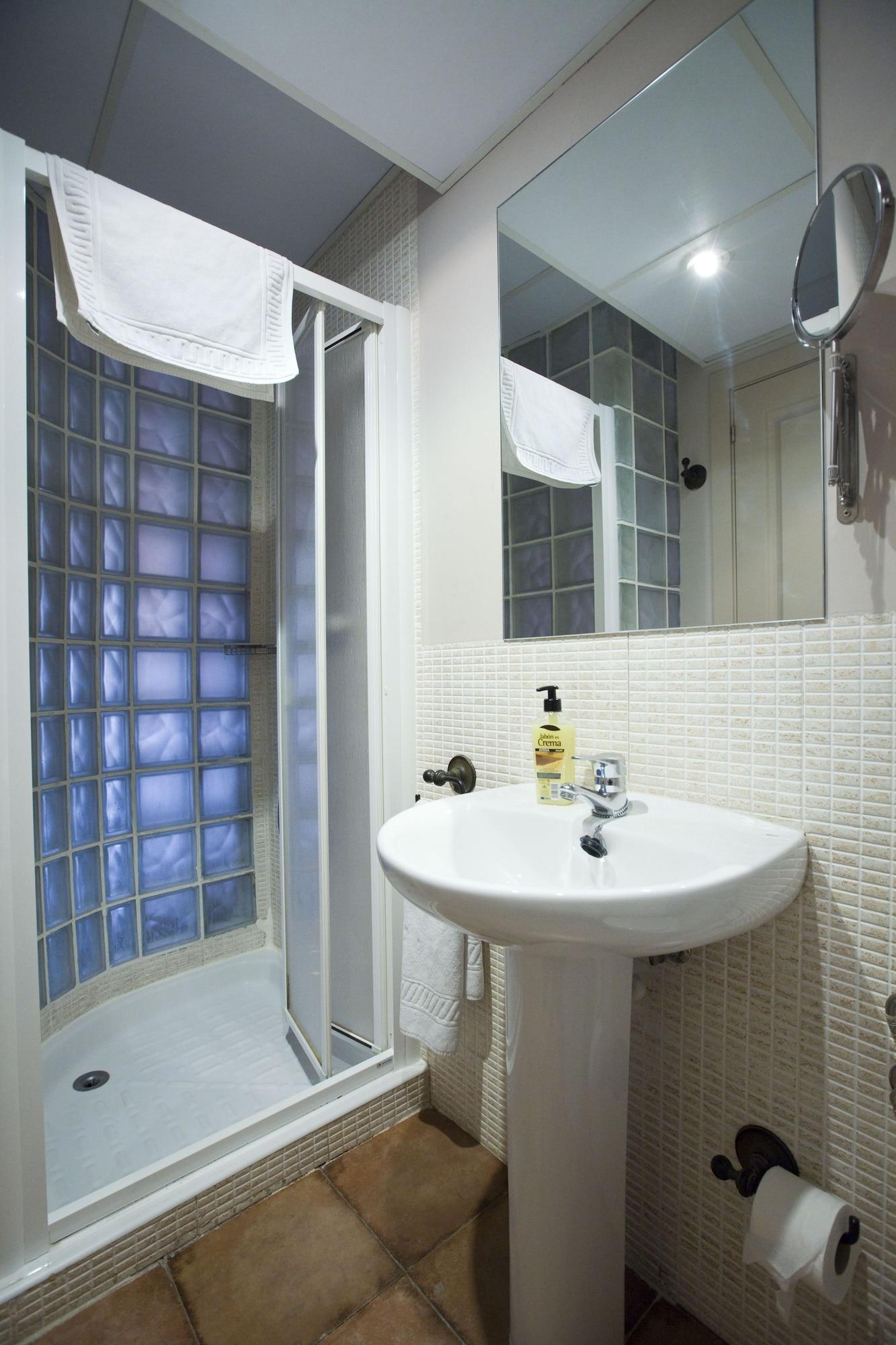Apartamento Palacio Real Iii